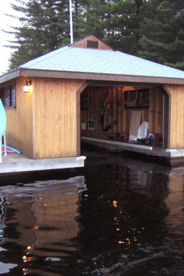 sauna-in-boat-hous